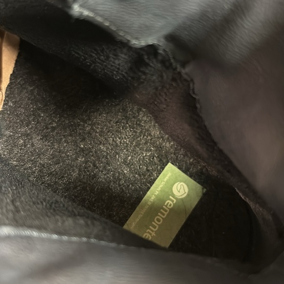 Stylish Black Ankle Boots - Picture 11 of 12